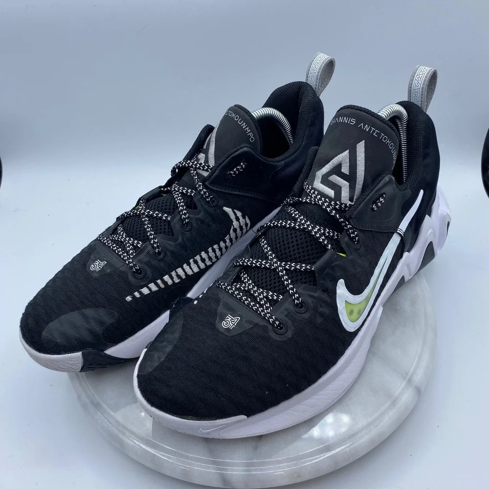 Nike Giannis Immortality 2 Basketball Shoes Mens 10 Black White CZ4099-010